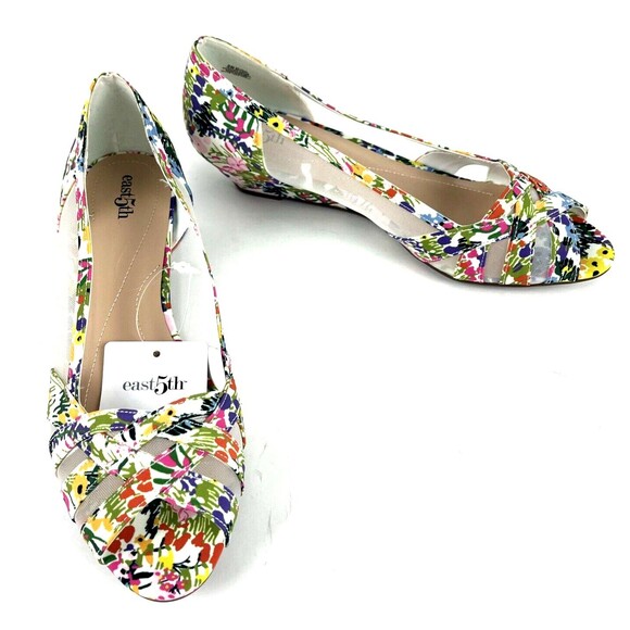 East 5th Womens Slip On Shoes Multi Floral Closed Toe Sheer Sides Wedge heel SZ9 - Picture 2 of 16
